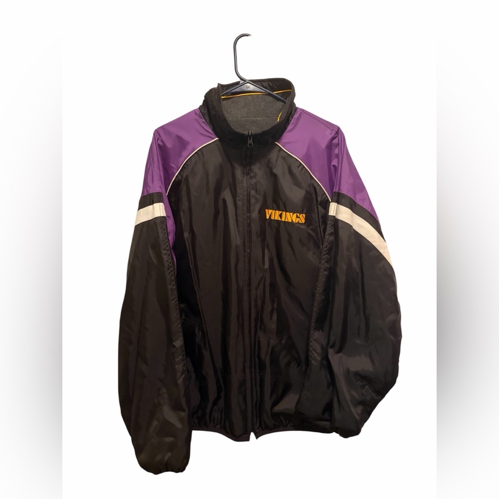 NFL Minnesota Vikings Reversible Men’s Jacket. Size Medium. Good condition